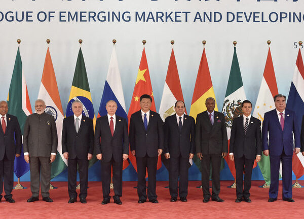 Două țări solicită aderarea la BRICS